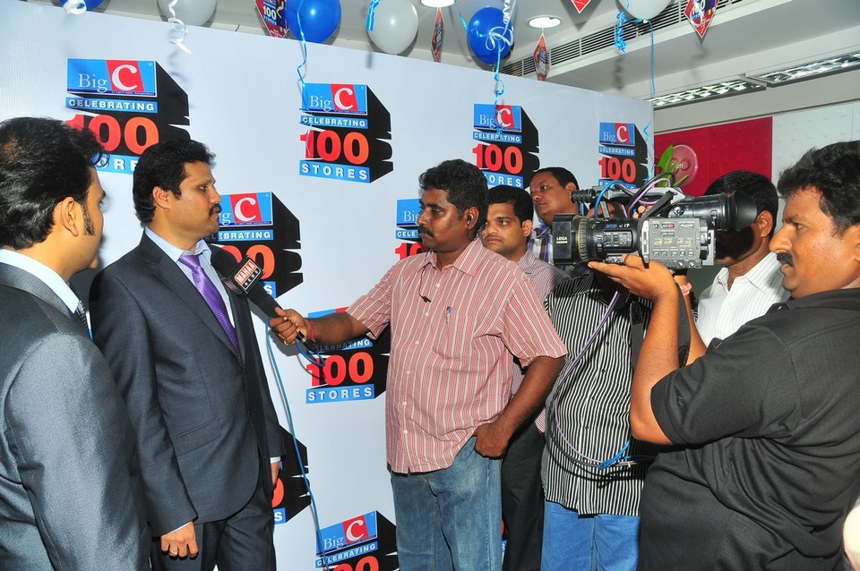 Samantha at BigC 100th Show Room Opening Pictures | Picture 58709